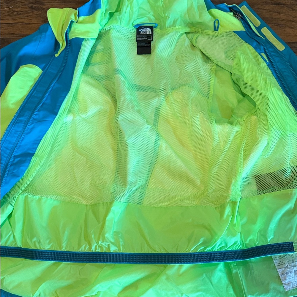 The North Face Kids Teal and Lime Coat - Picture 4 of 4